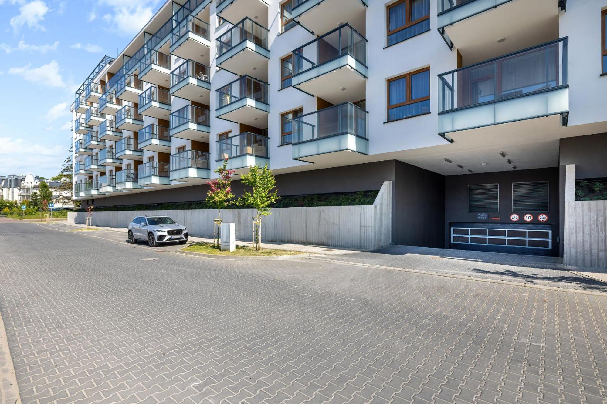 Sun & Beach Apartments Bel Mare With Parking By Noclegi Renters Miedzyzdroje Exterior foto